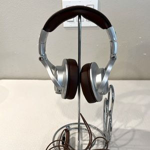 Great headphones for listening to music or recording and editing…for mixing